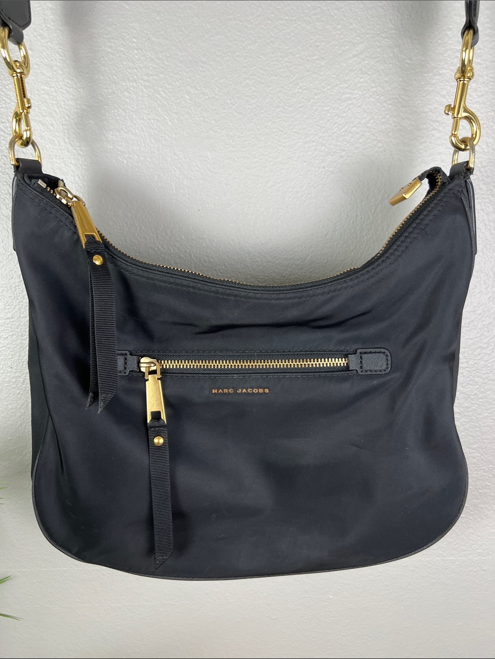 Marc Jacobs Black Nylon Hobo Shoulder Bag with Gold Tone Hardware - Picture 4 of 16